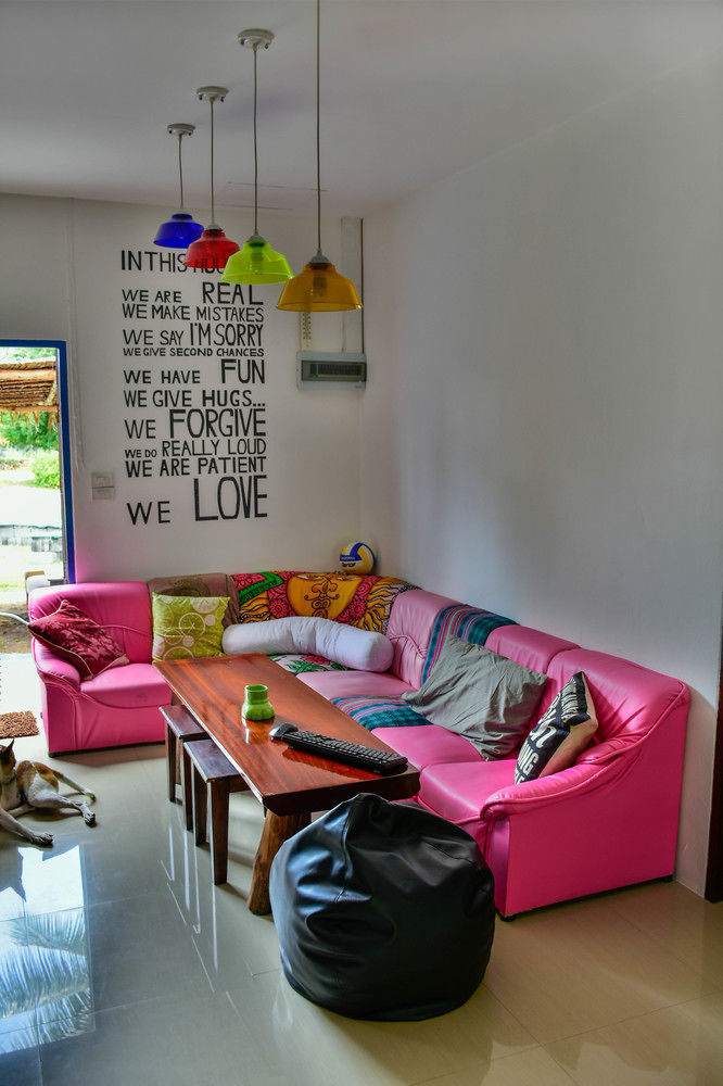 Love Station Hostel Баан Тай Экстерьер фото