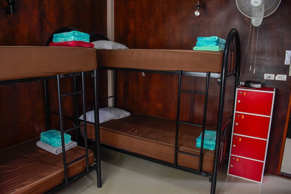 Love Station Hostel Баан Тай Экстерьер фото