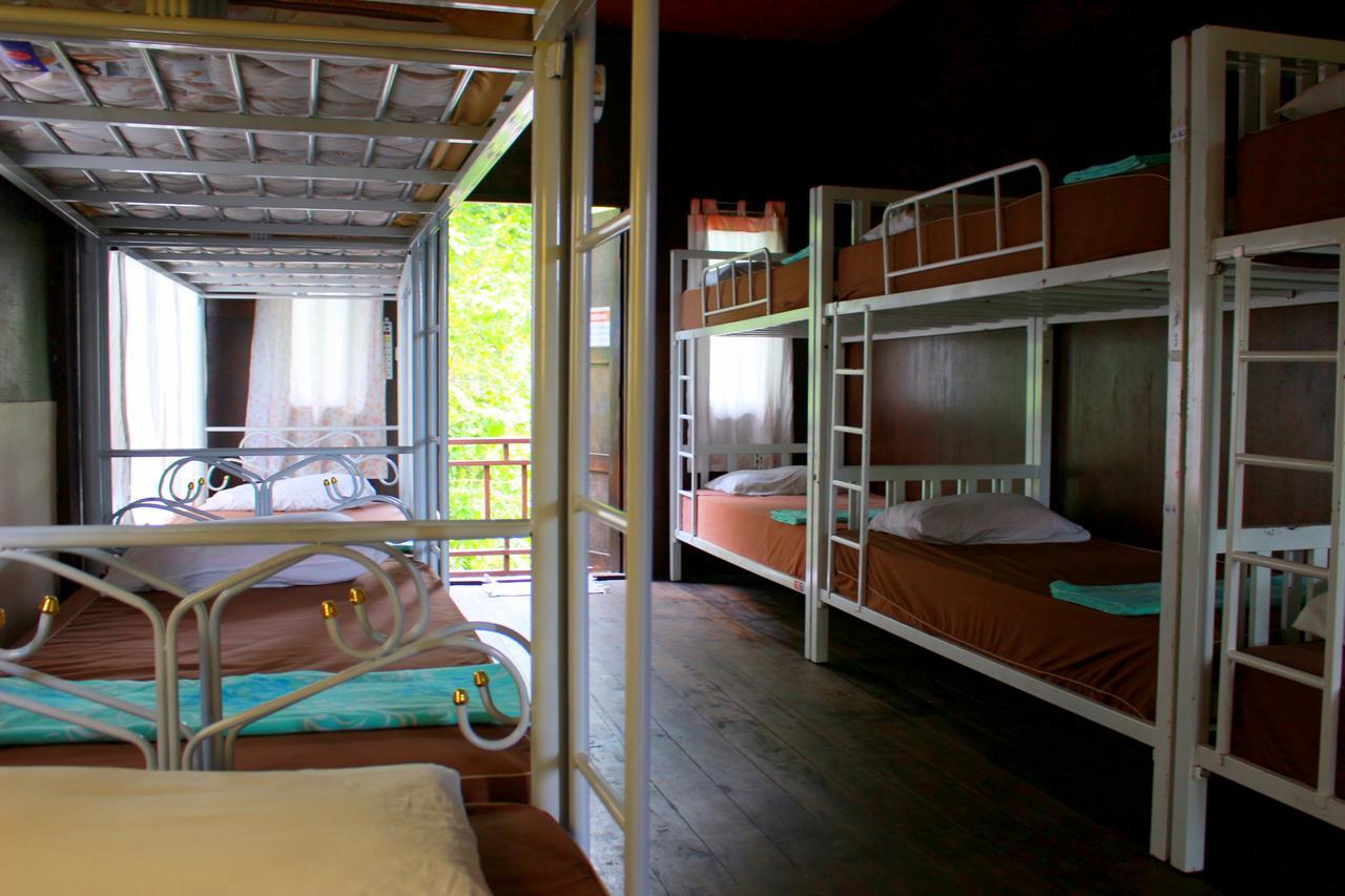 Love Station Hostel Баан Тай Номер фото