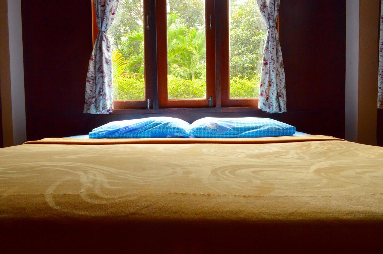 Love Station Hostel Баан Тай Экстерьер фото