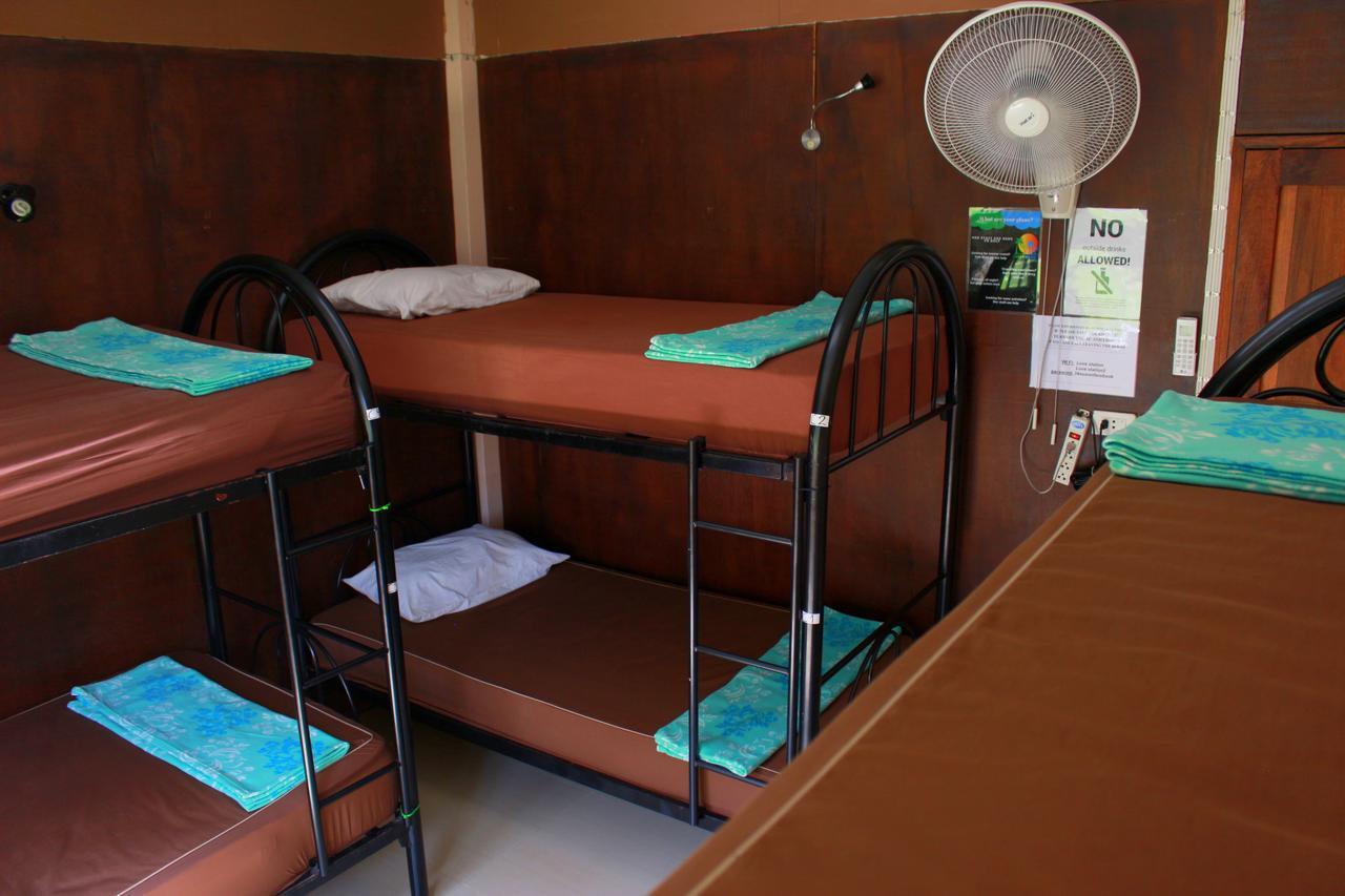 Love Station Hostel Баан Тай Номер фото