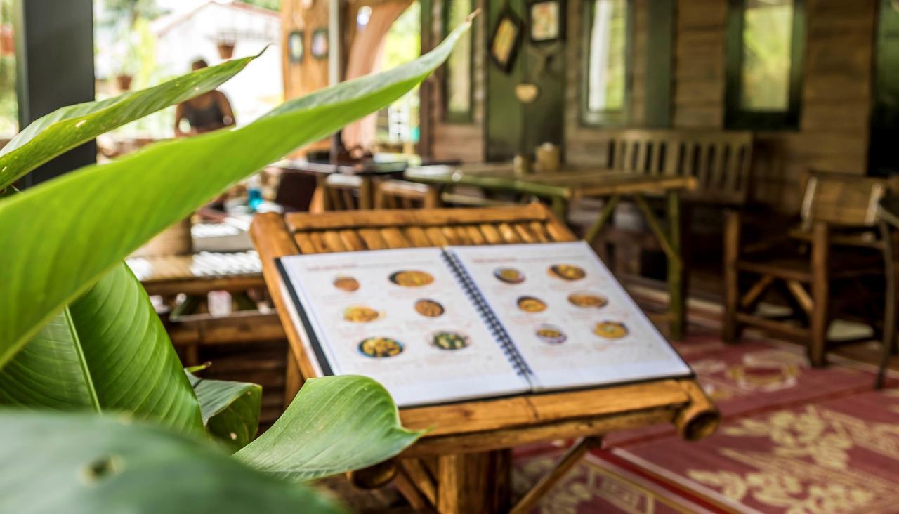 Love Station Hostel Баан Тай Экстерьер фото