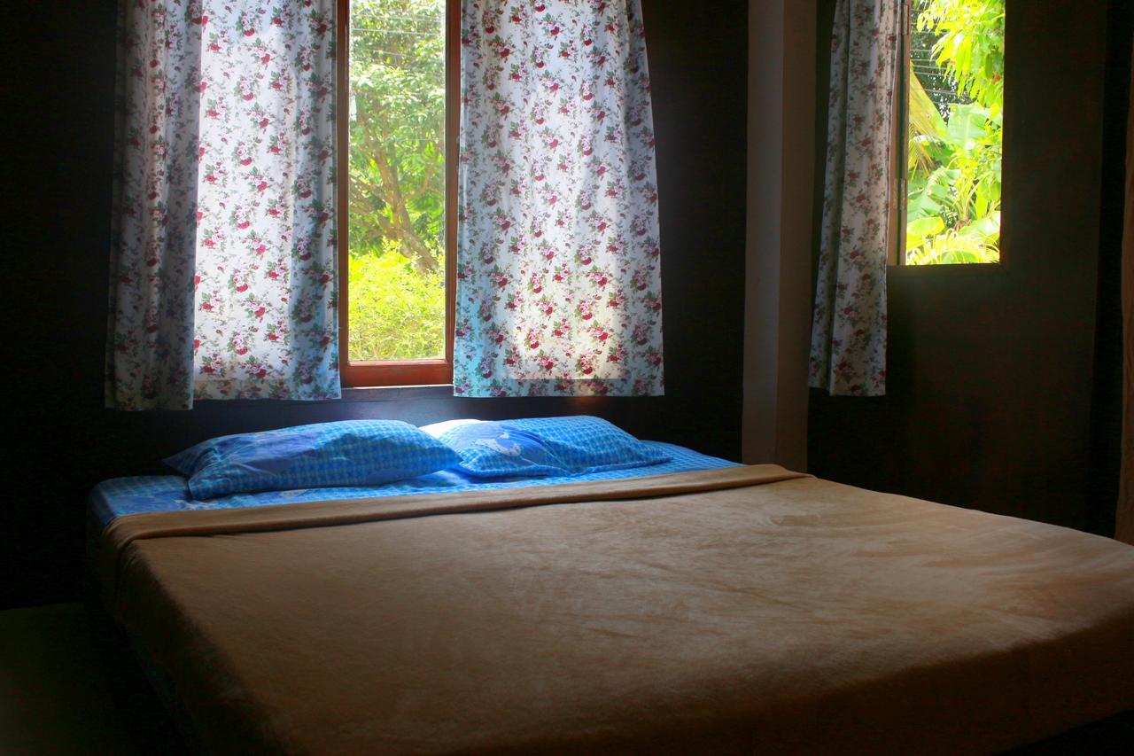 Love Station Hostel Баан Тай Экстерьер фото