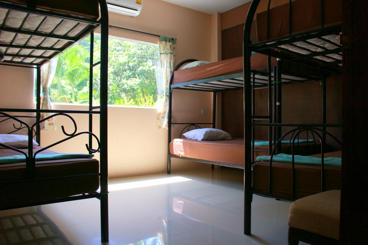 Love Station Hostel Баан Тай Экстерьер фото