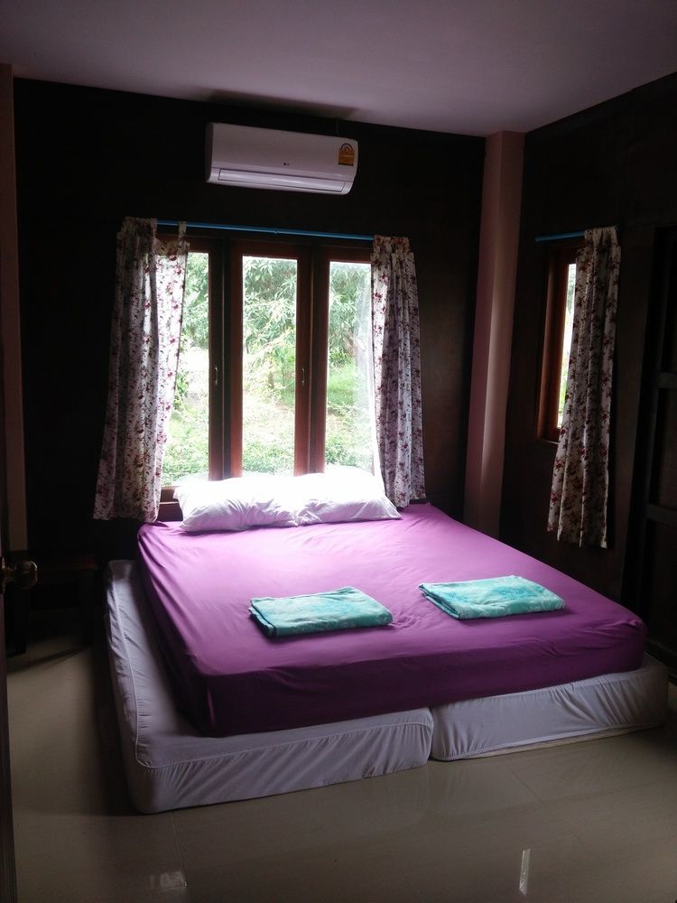 Love Station Hostel Баан Тай Экстерьер фото